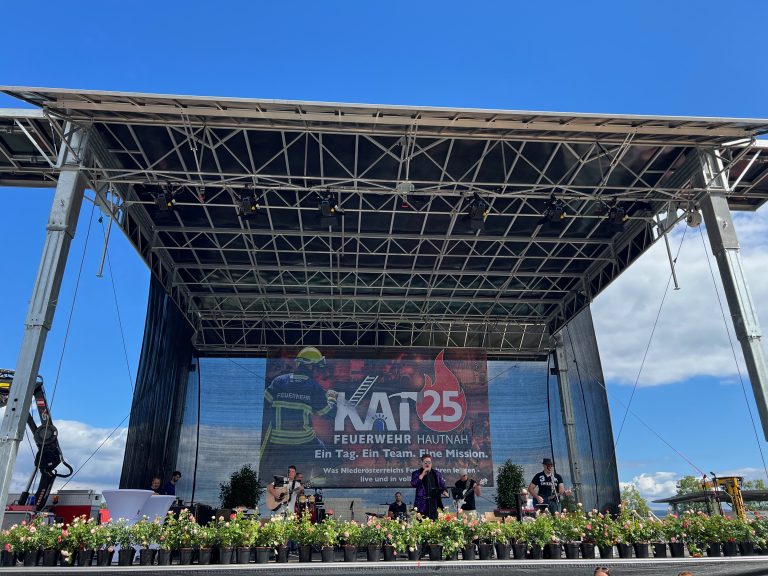 KAT 25